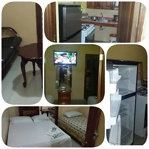 La Gloria Apartahotel